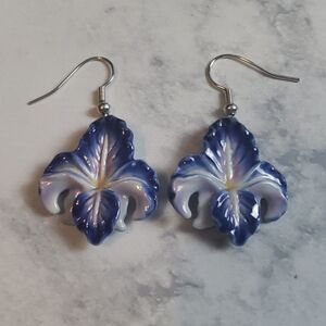 Franz Porcelain Blue Iris Flower Rhodium Plated Brass Porcelain Necklace
